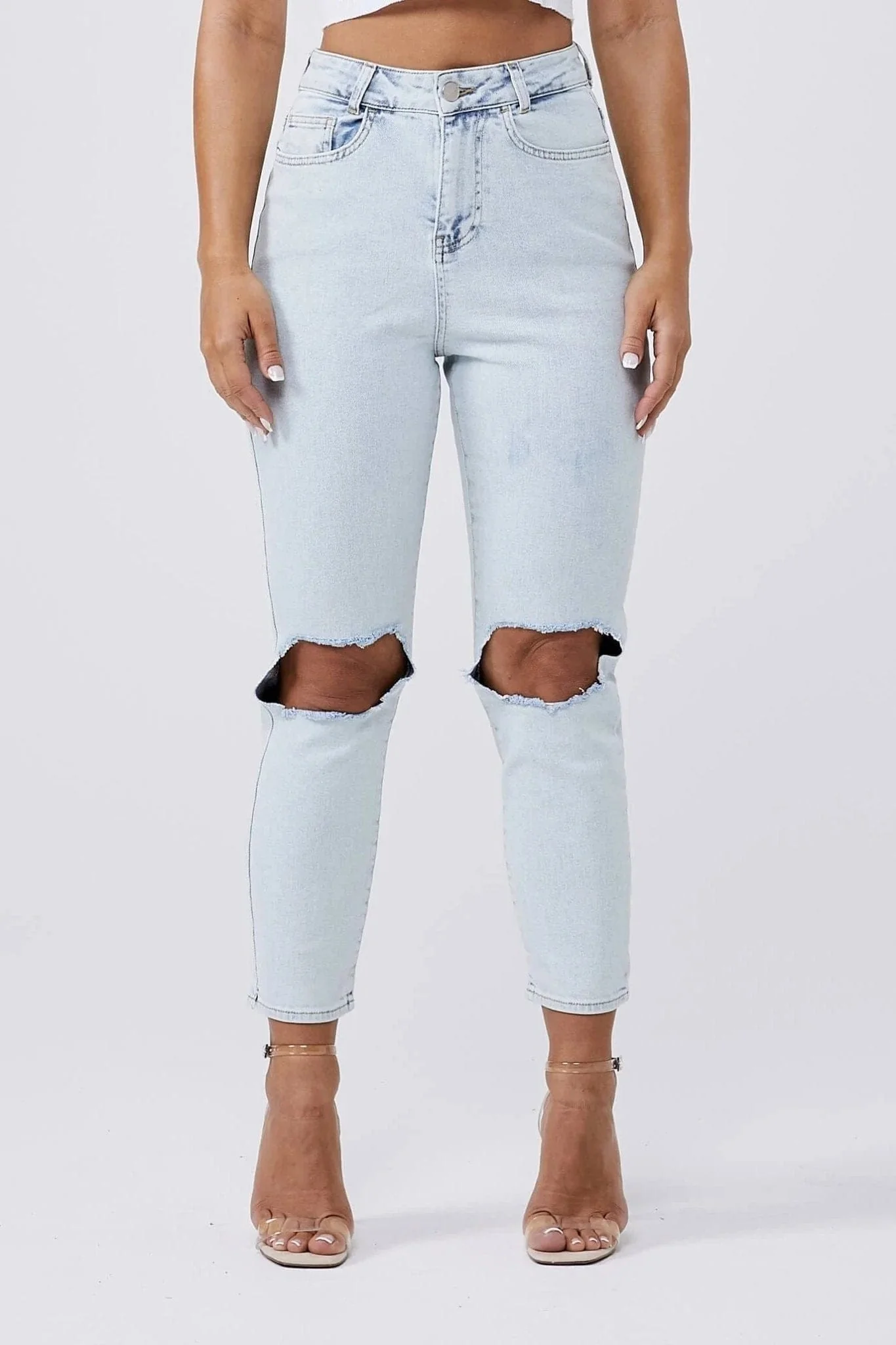 MOM JEANS KNEE RIPPED - BLEACH WASH - Image 2