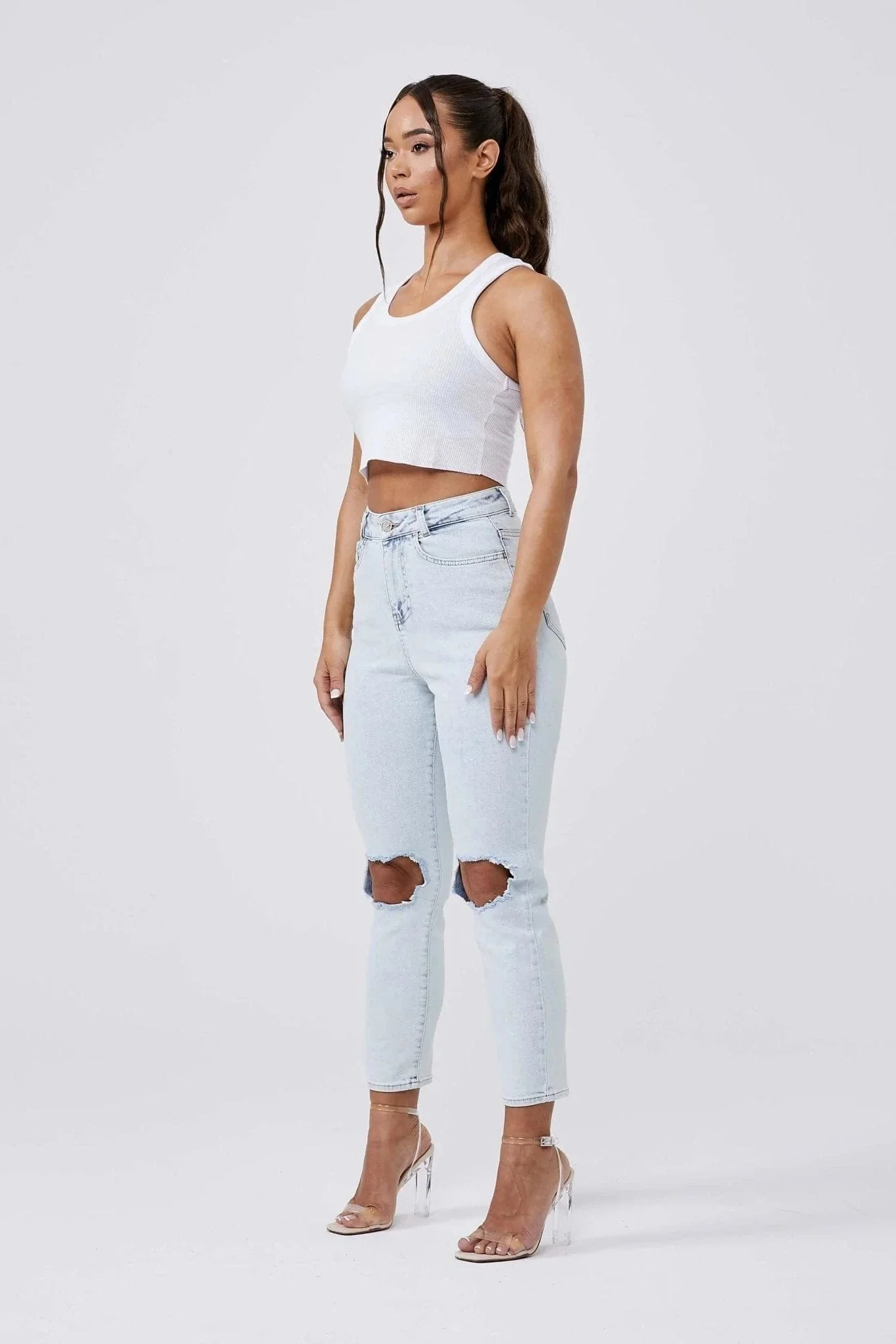MOM JEANS KNEE RIPPED - BLEACH WASH - Image 3