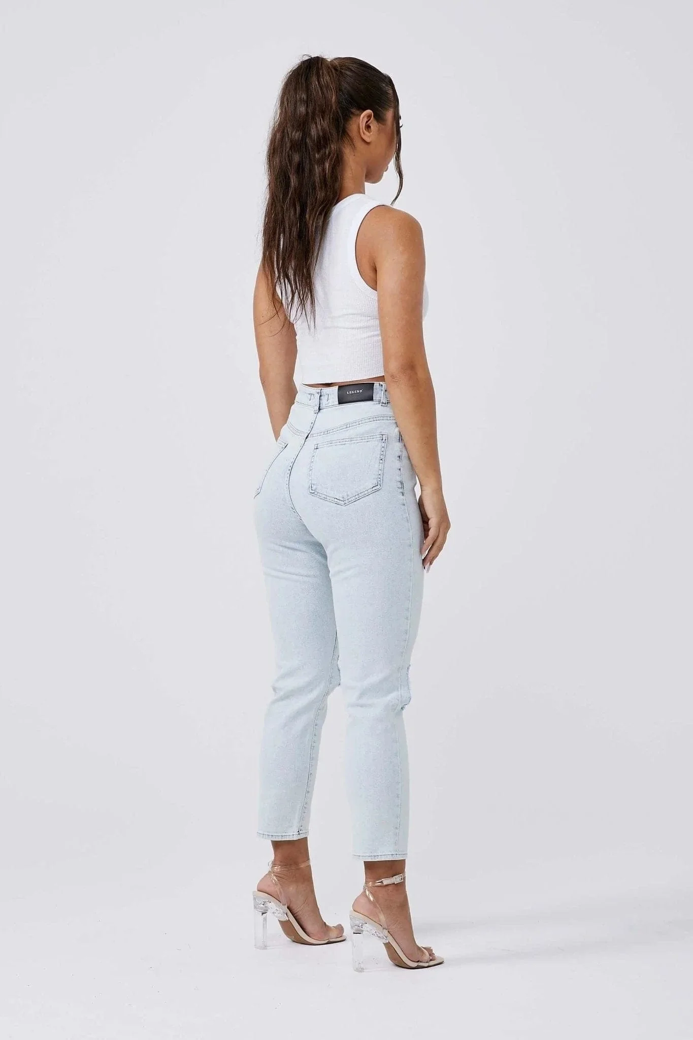 MOM JEANS KNEE RIPPED - BLEACH WASH - Image 5