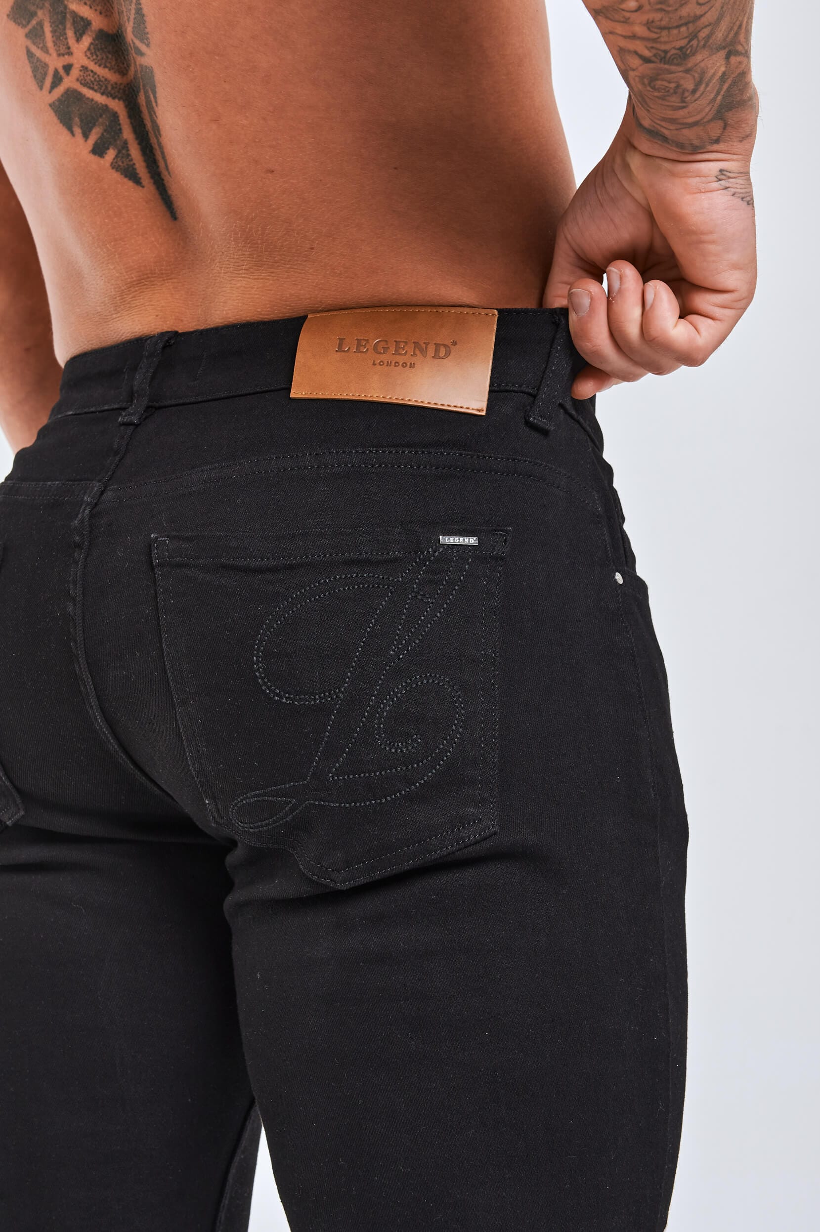 SLIM FIT JEANS 2.0 EMBROIDERED PRINTED DENIM - BLACK - Image 9