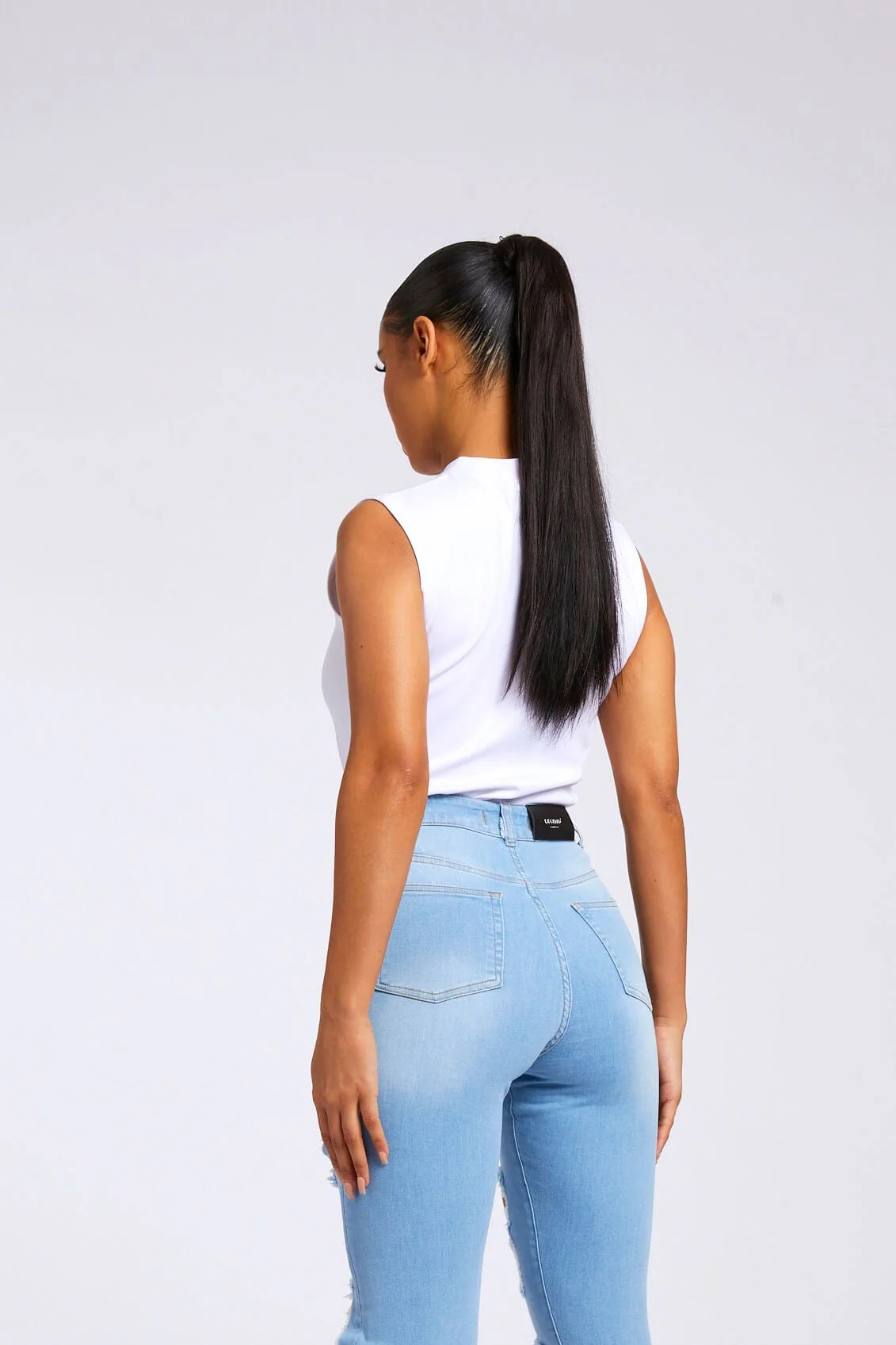 SLEEVELESS TANK TOP - WHITE - Image 2