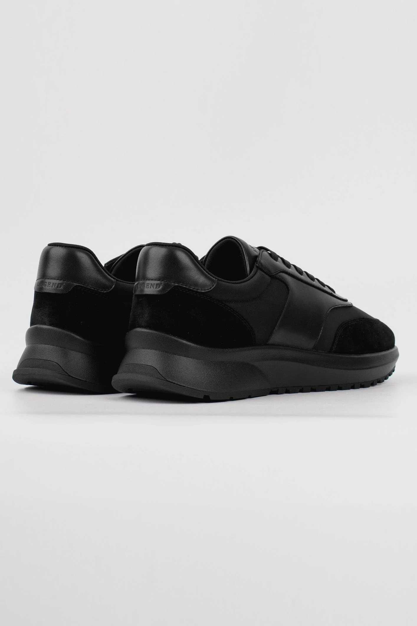 FORMA RUNNER - BLACK - Image 4