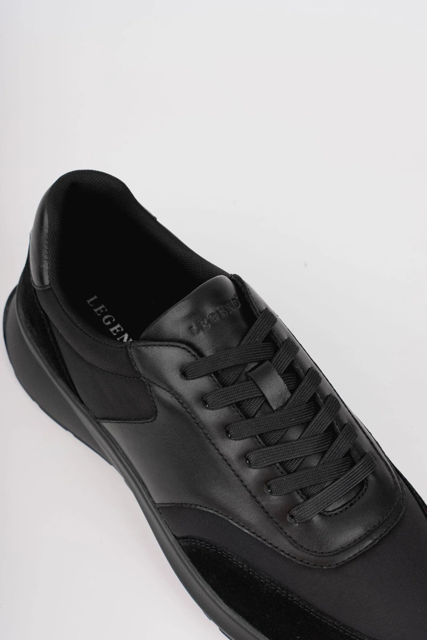 FORMA RUNNER - BLACK - Image 6