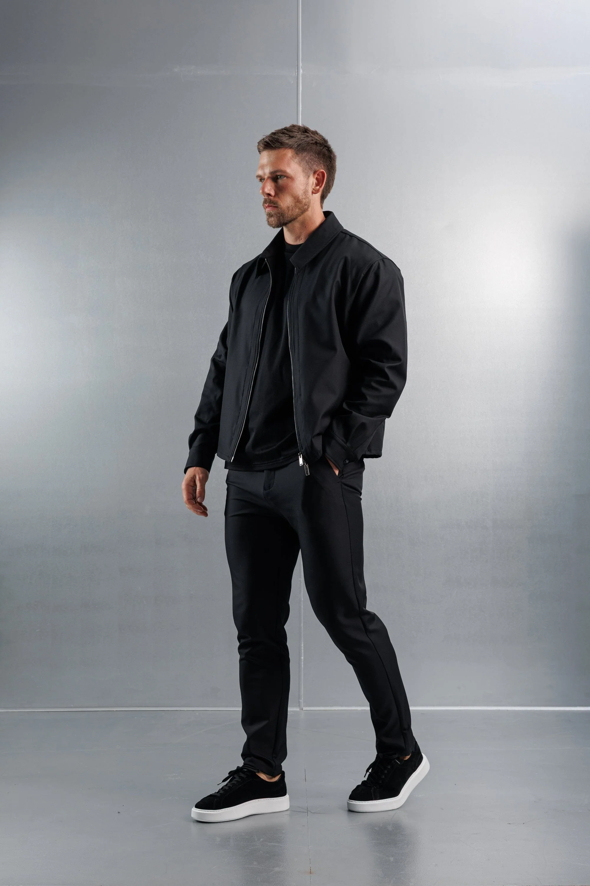 HYBRID JACKET - BLACK - Image 4
