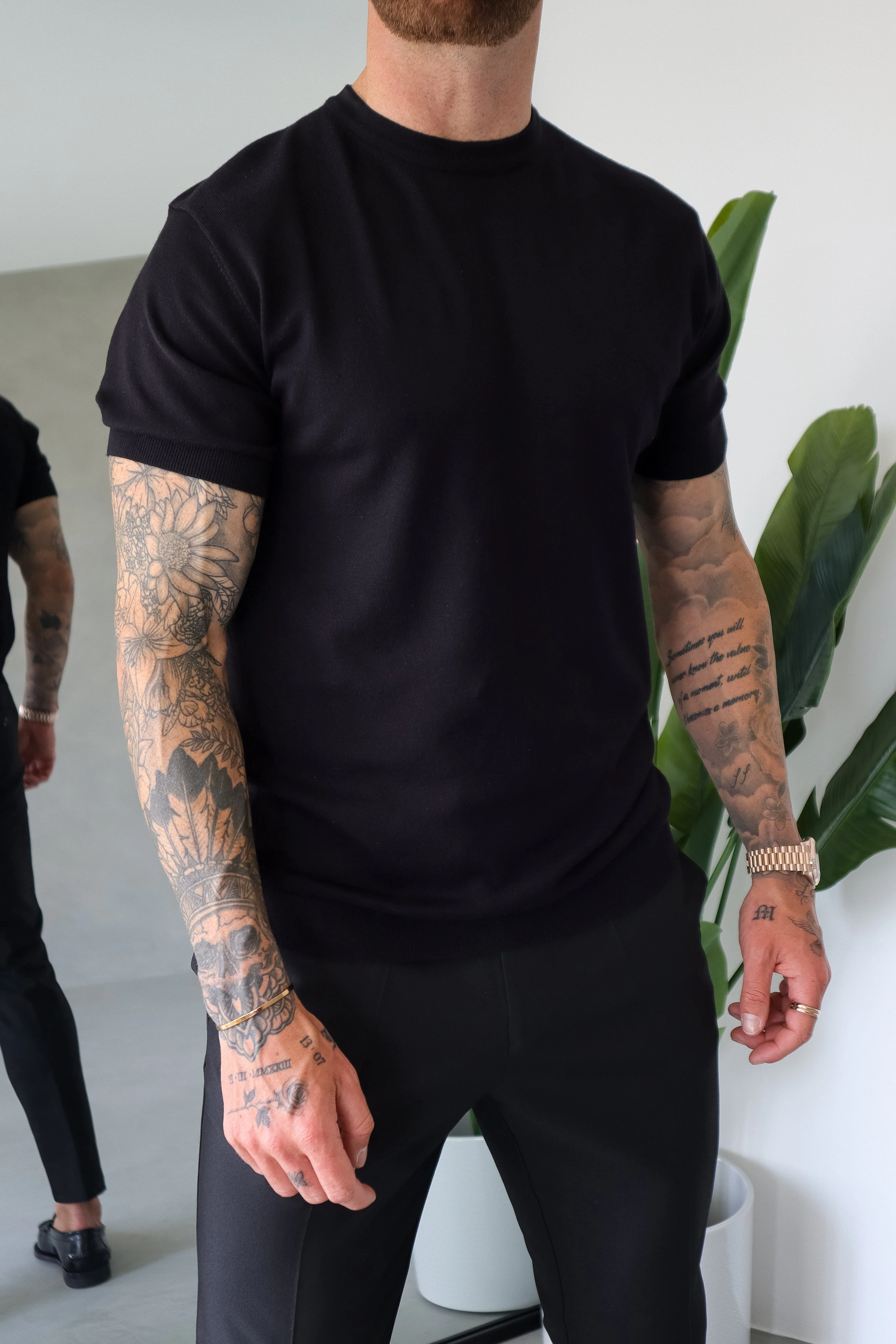 KNIT T-SHIRT - BLACK