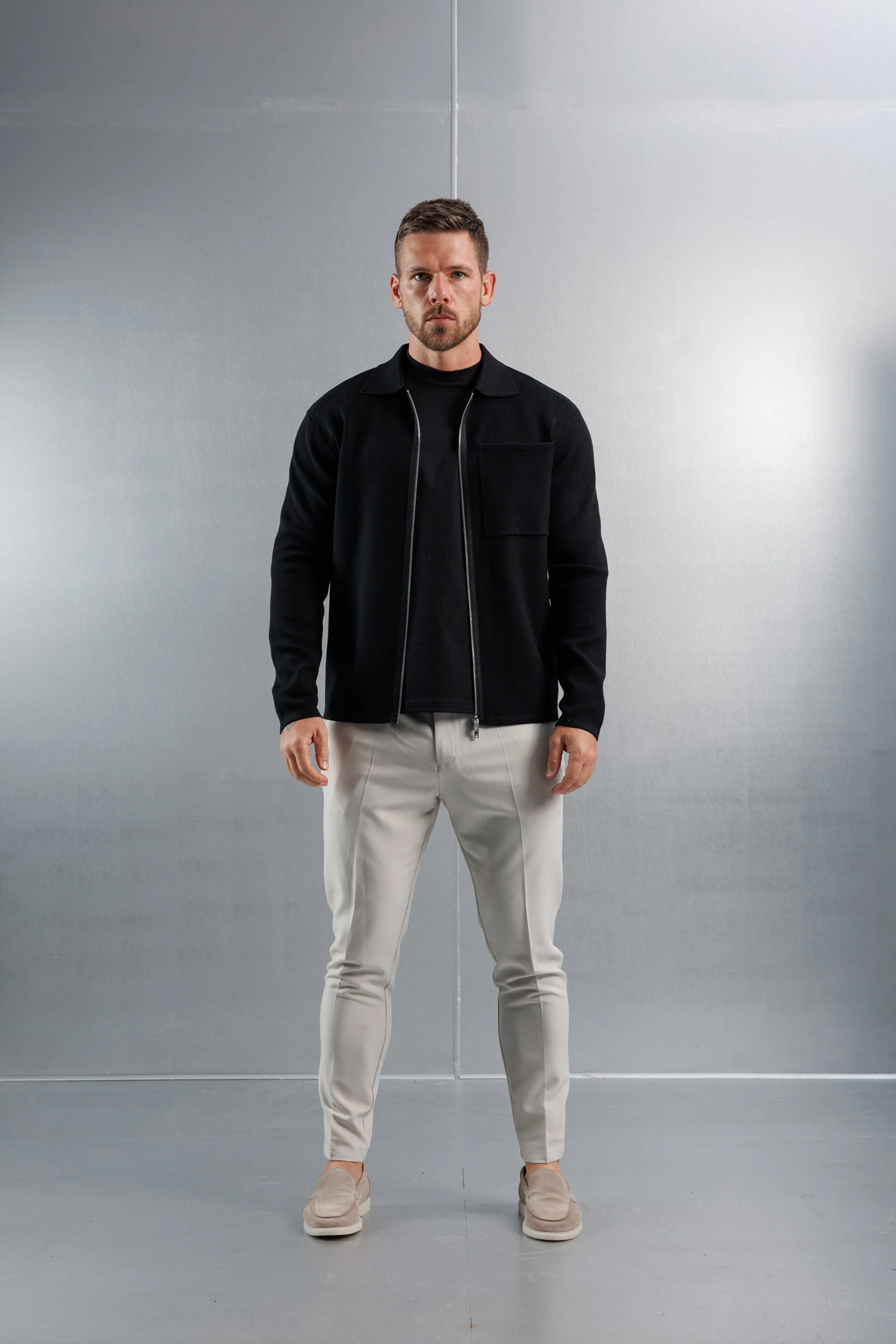 KNITTED ZIP UP CARDIGAN - BLACK - Image 2