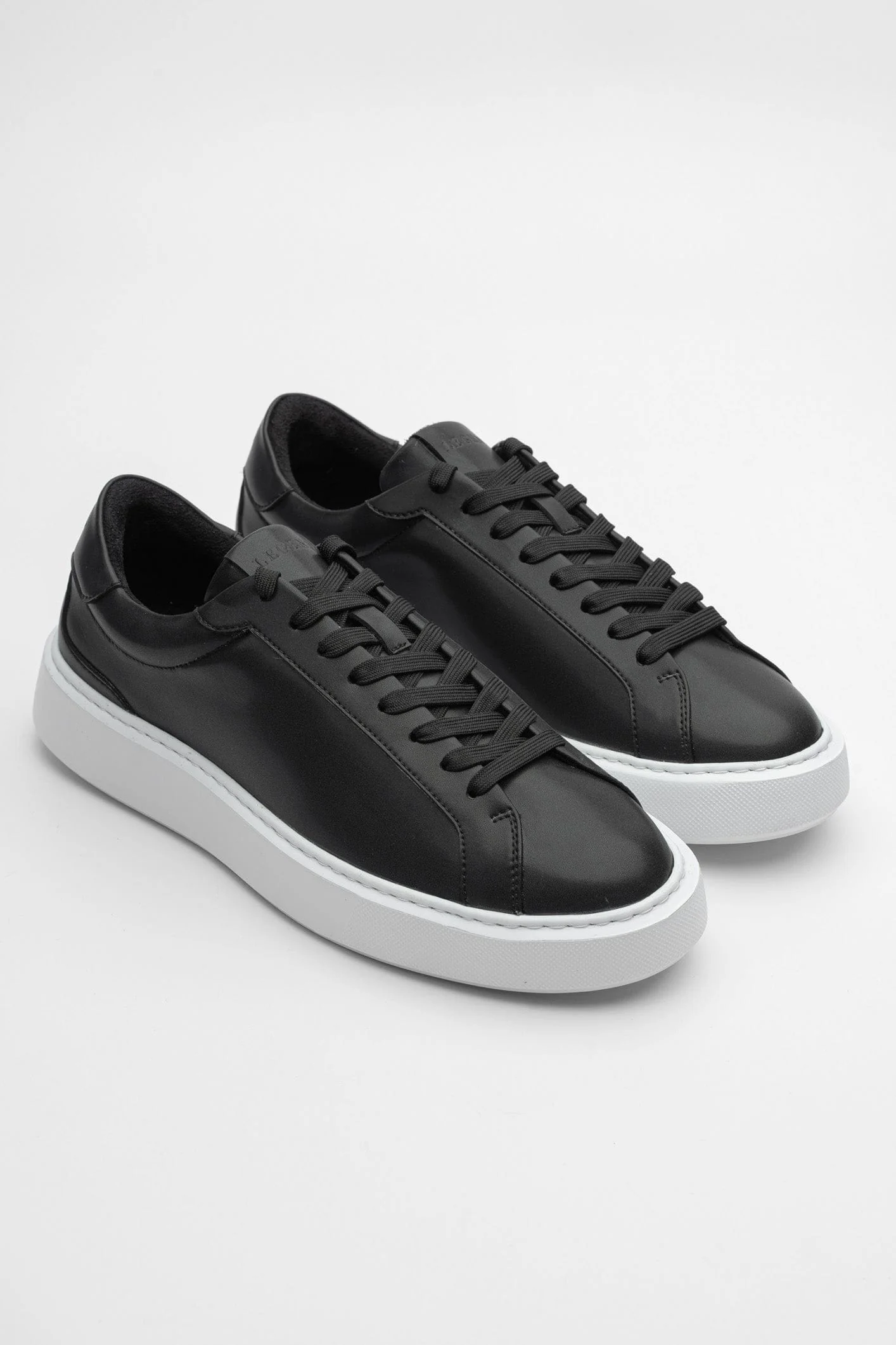 LEATHER TRAINER - BLACK - Image 2