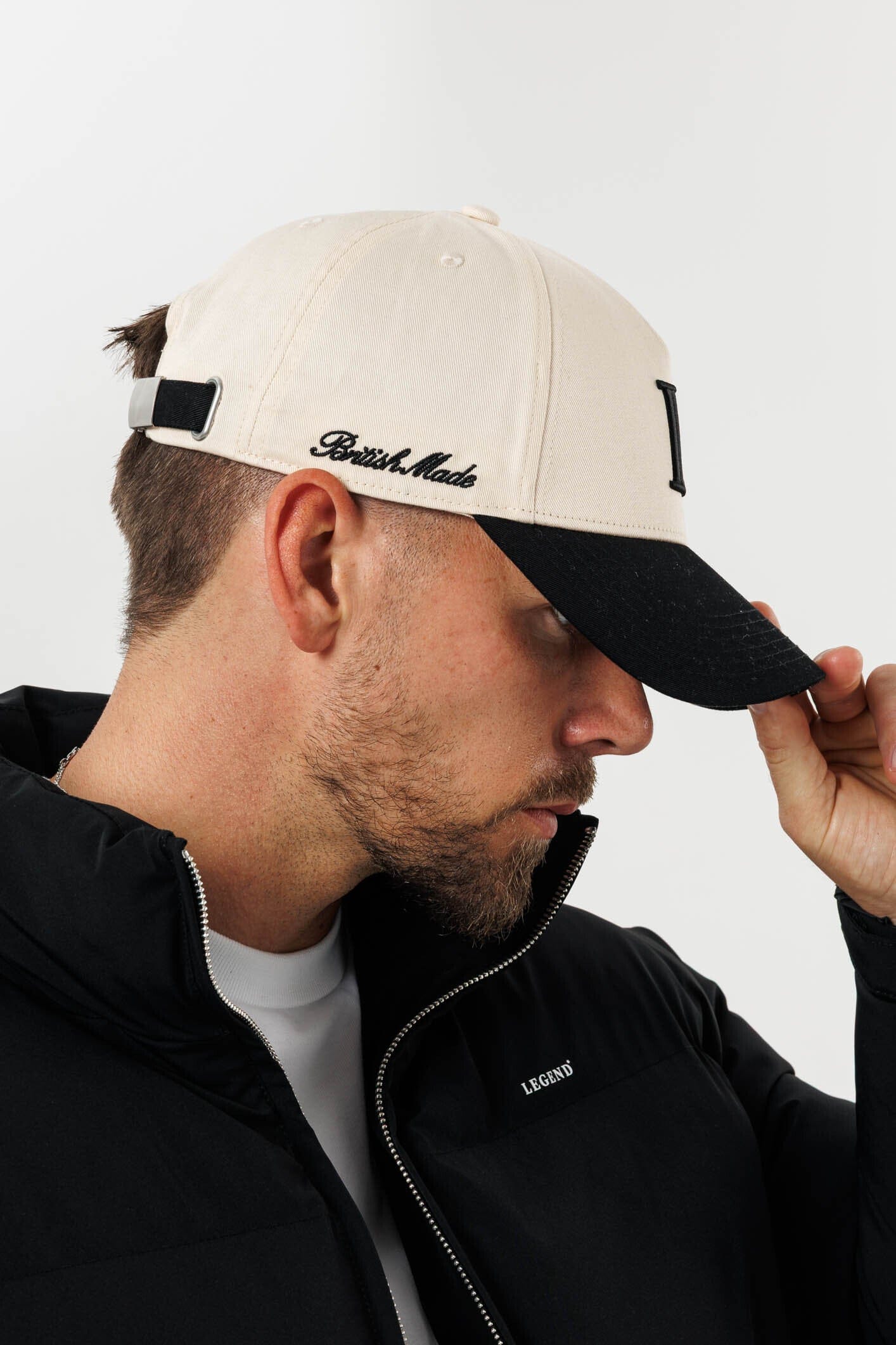 LEGEND INITIAL LOGO CAP - BLACK - Image 5