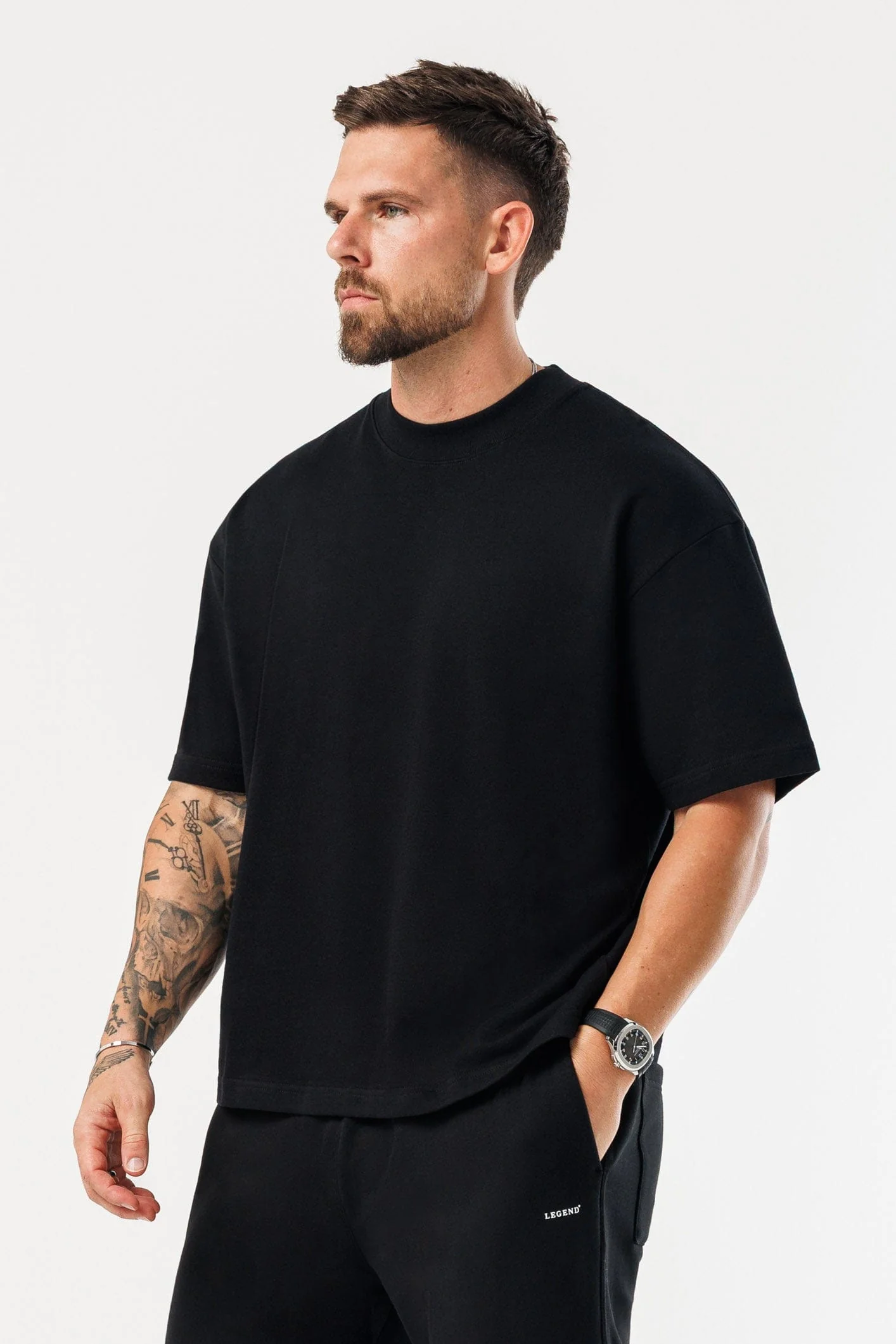 OVERSIZED T-SHIRT - BLACK - Image 3