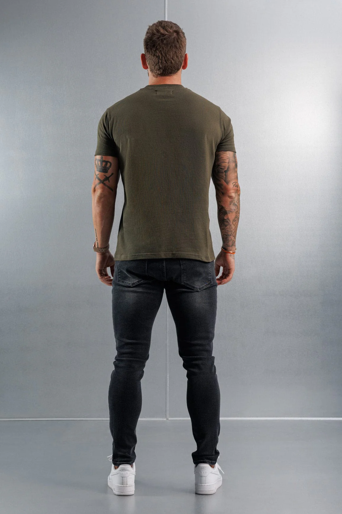 PREMIUM BASICS T-SHIRT - ARMY GREEN - Image 5