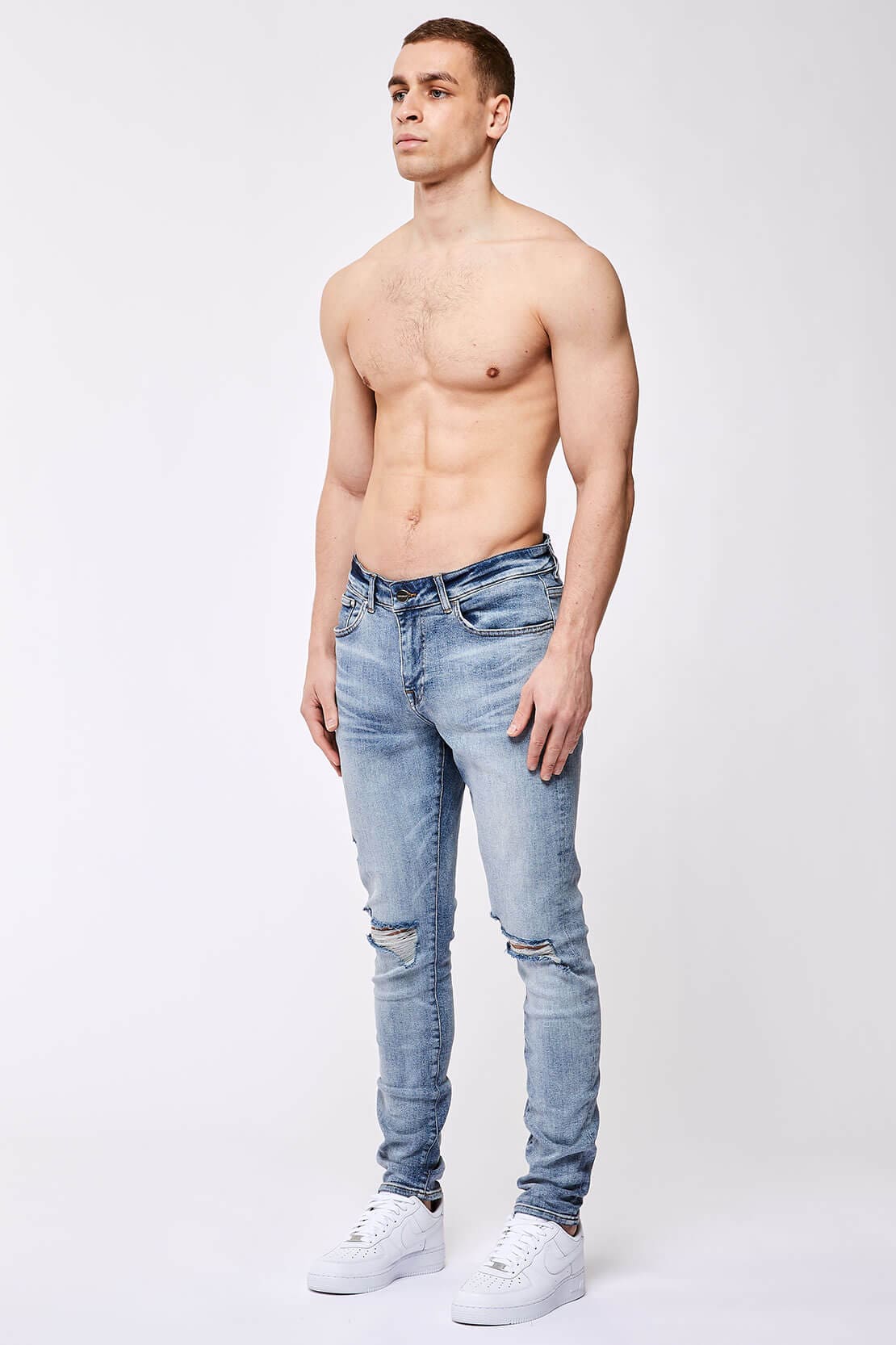 SKINNY FIT JEANS - LIGHT BLUE OVERDYE DESTROYED KNEE - Image 3