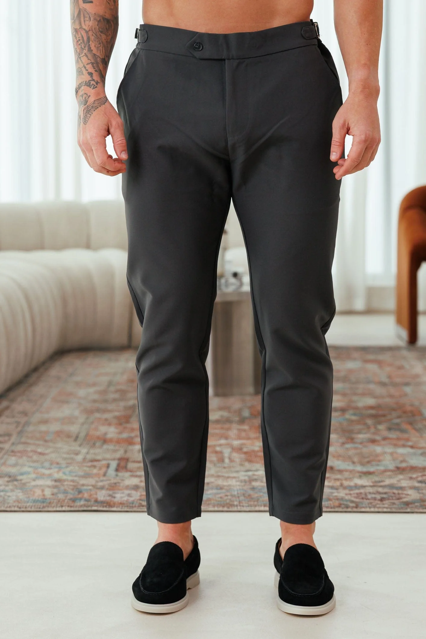 SLIM FIT PLAIN STRETCH TROUSER W/ SIDE CINCH - GREY - Image 5