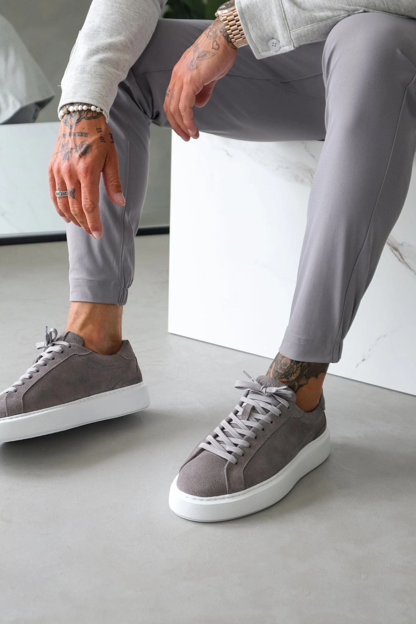 SUEDE TRAINER - DARK GREY - Image 4