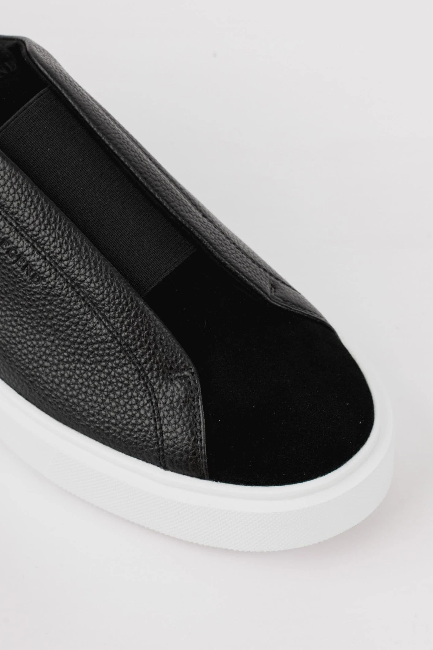 VELORA TRAINER - BLACK - Image 3
