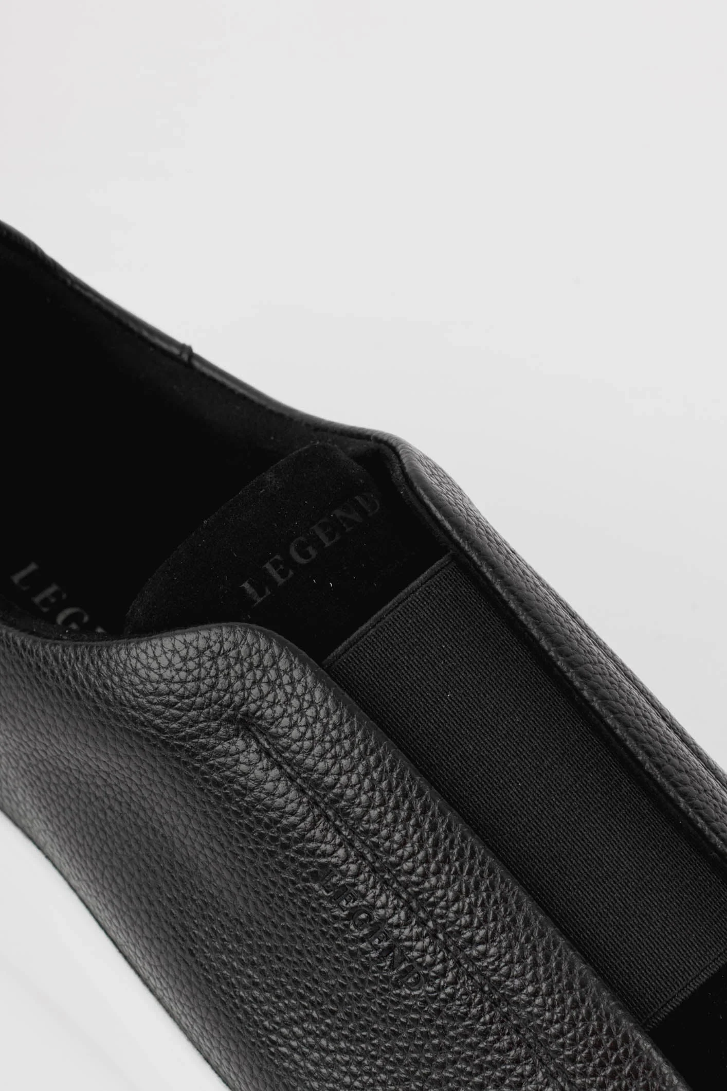 VELORA TRAINER - BLACK - Image 6
