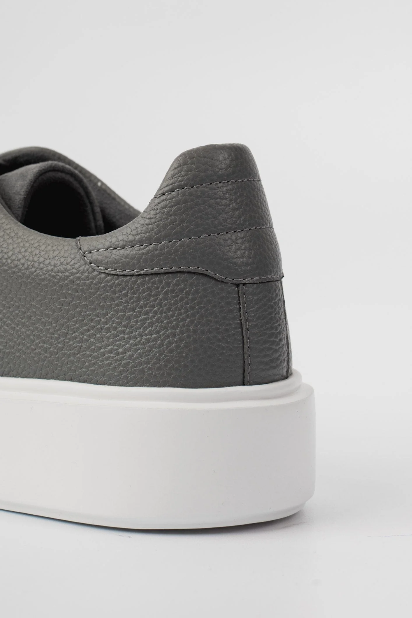 VELORA TRAINER - GREY - Image 5